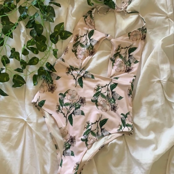 H&M Pink Floral Cutout Halter One Piece Swimsuit - Picture 3 of 8